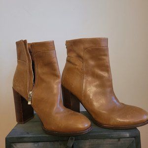Ivanka Trump heel boots